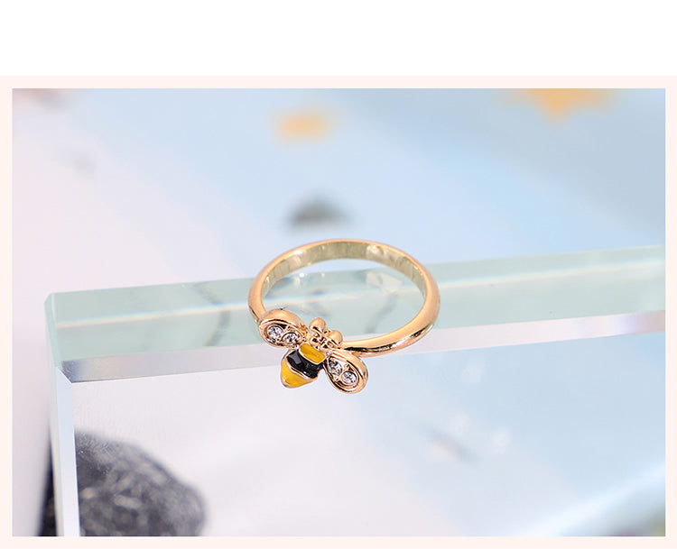 The Bee Set - TopNotch{C}