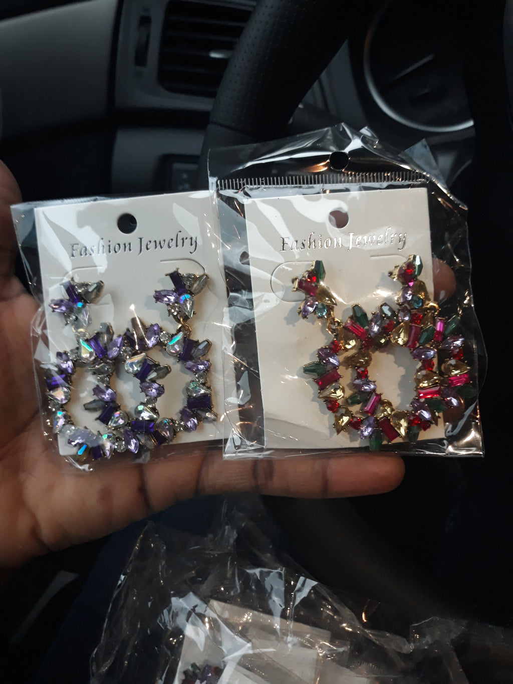 Vichinestone Earrings - TopNotch{C}