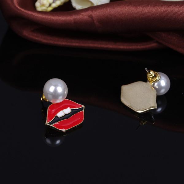 Pearls Lip Earrings - TopNotch{C}