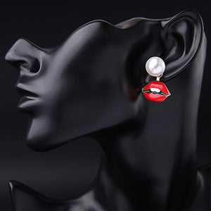 Pearls Lip Earrings - TopNotch{C}